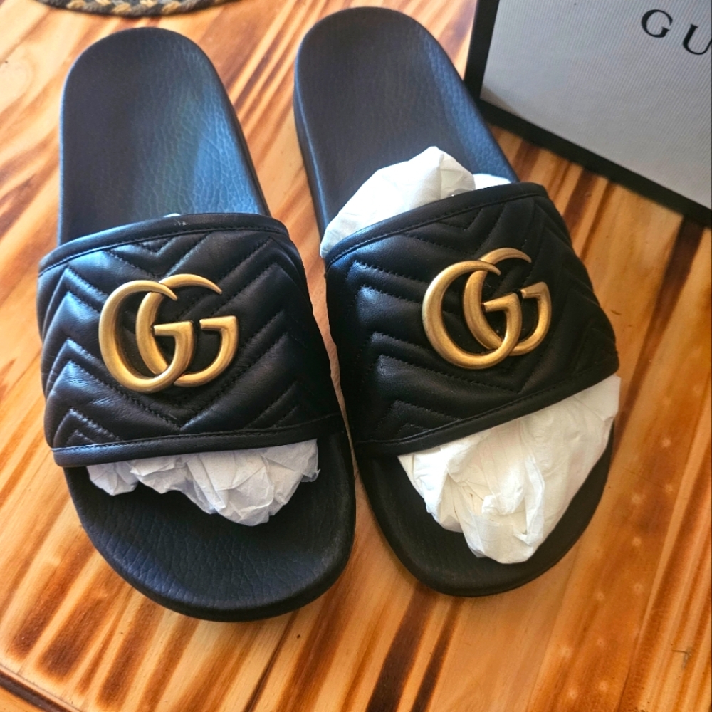 GUCCI slides sz 10